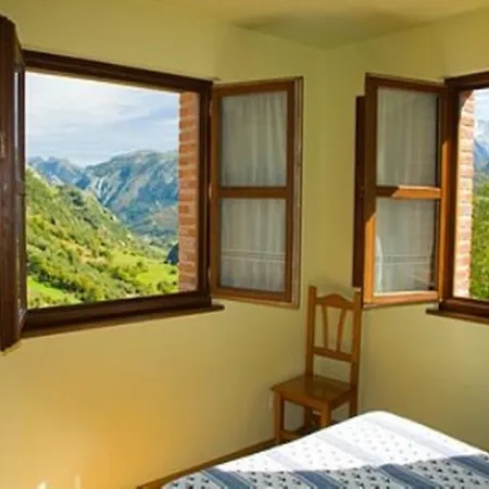 Casa De Aldea Balcon De Los Picos
