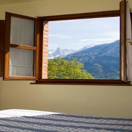 Casa De Aldea Balcón De Los Picos Arenas De Cabrales